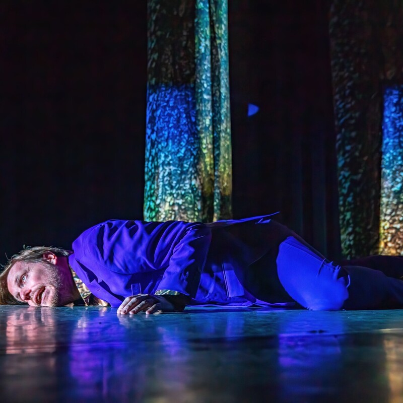 “Uit de klauwen zit bomvol boodschap”